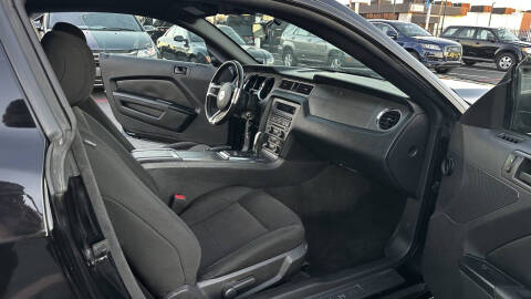 2014 Ford Mustang V6