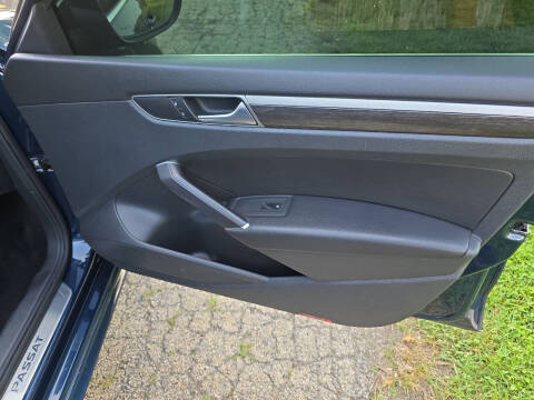 2018 Volkswagen Passat 2.0T SE