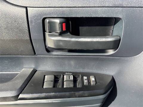 2015 Toyota Tundra SR5