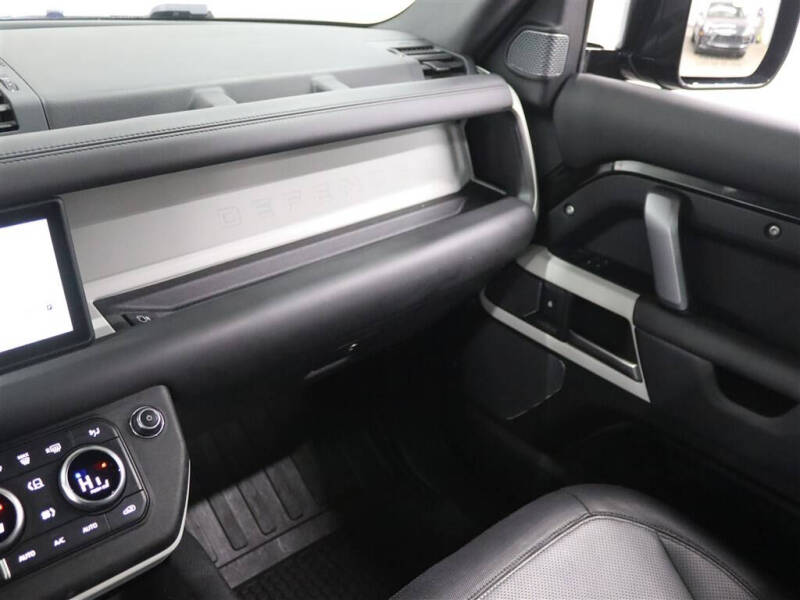 2022 Land Rover Defender 110 X-Dynamic HSE