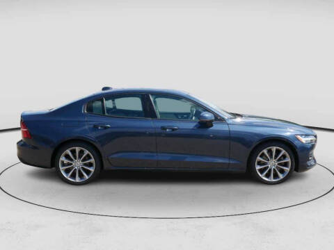 2021 Volvo S60 T5 Momentum