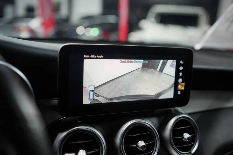 2021 Mercedes-Benz GLC GLC 300