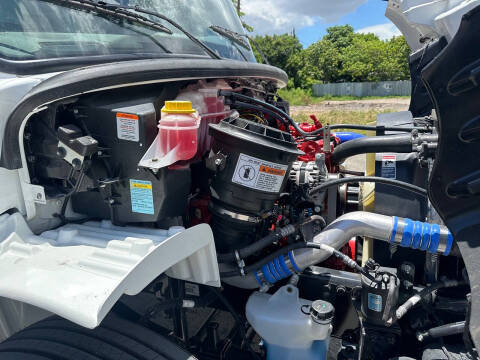 2025 Freightliner M2 106