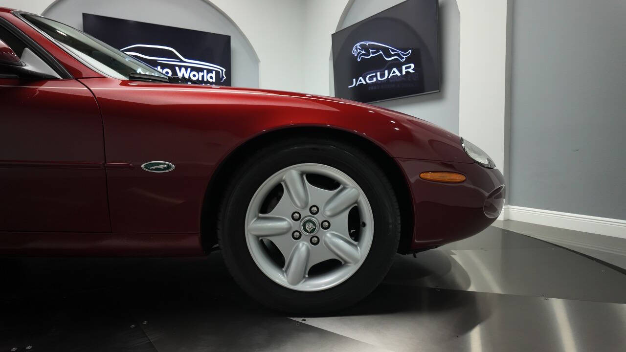 1998 Jaguar XK-Series 12