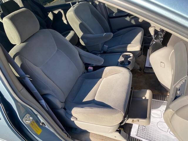 2005 Toyota Sienna
