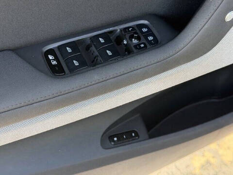 2021 Polestar 2 Launch Edition