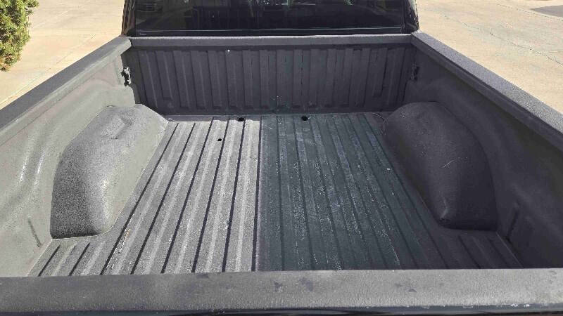 2006 Mitsubishi Raider XLS