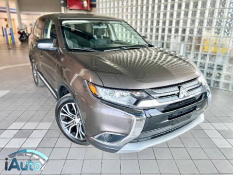 2017 Mitsubishi Outlander for sale at iAuto in Cincinnati OH