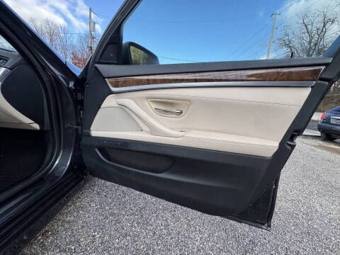 2013 BMW 5 Series 550i xDrive