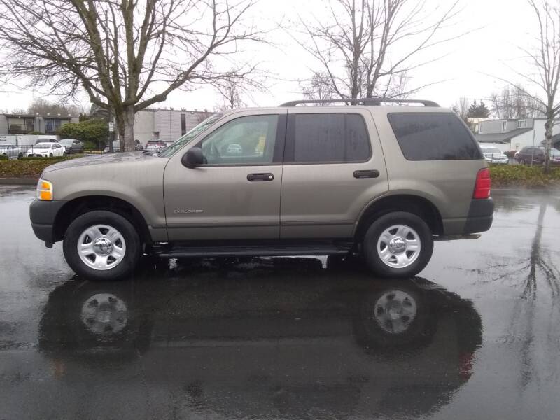 2004 Ford Explorer for sale at Car Guys in Kent WA