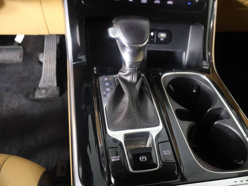 2023 Kia Carnival EX