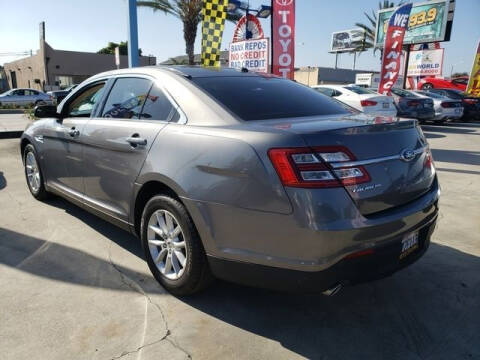 2014 Ford Taurus SE