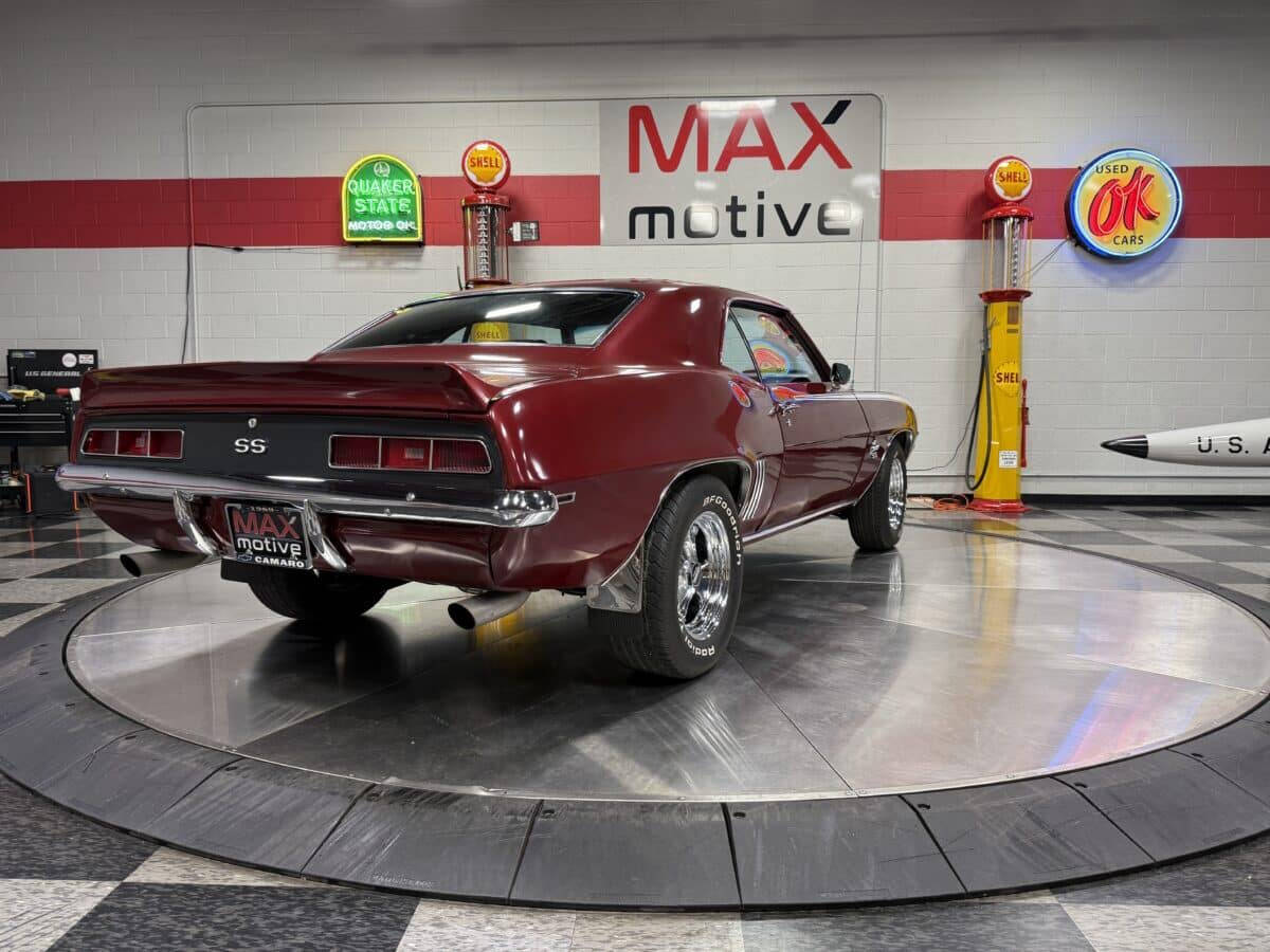 1969 Chevrolet Camaro 14
