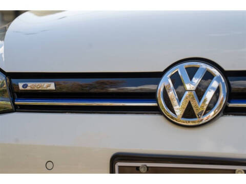 2017 Volkswagen e-Golf SEL Premium