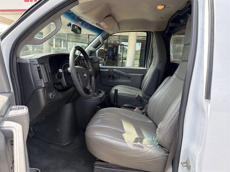 2017 Chevrolet Express 2500
