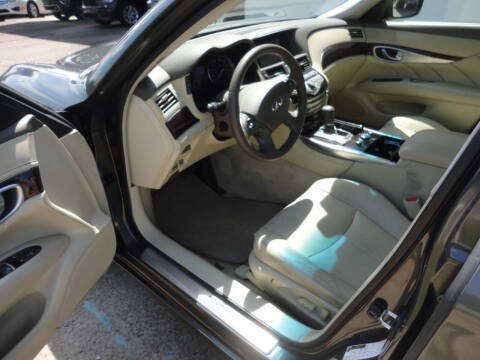 2012 Infiniti M37