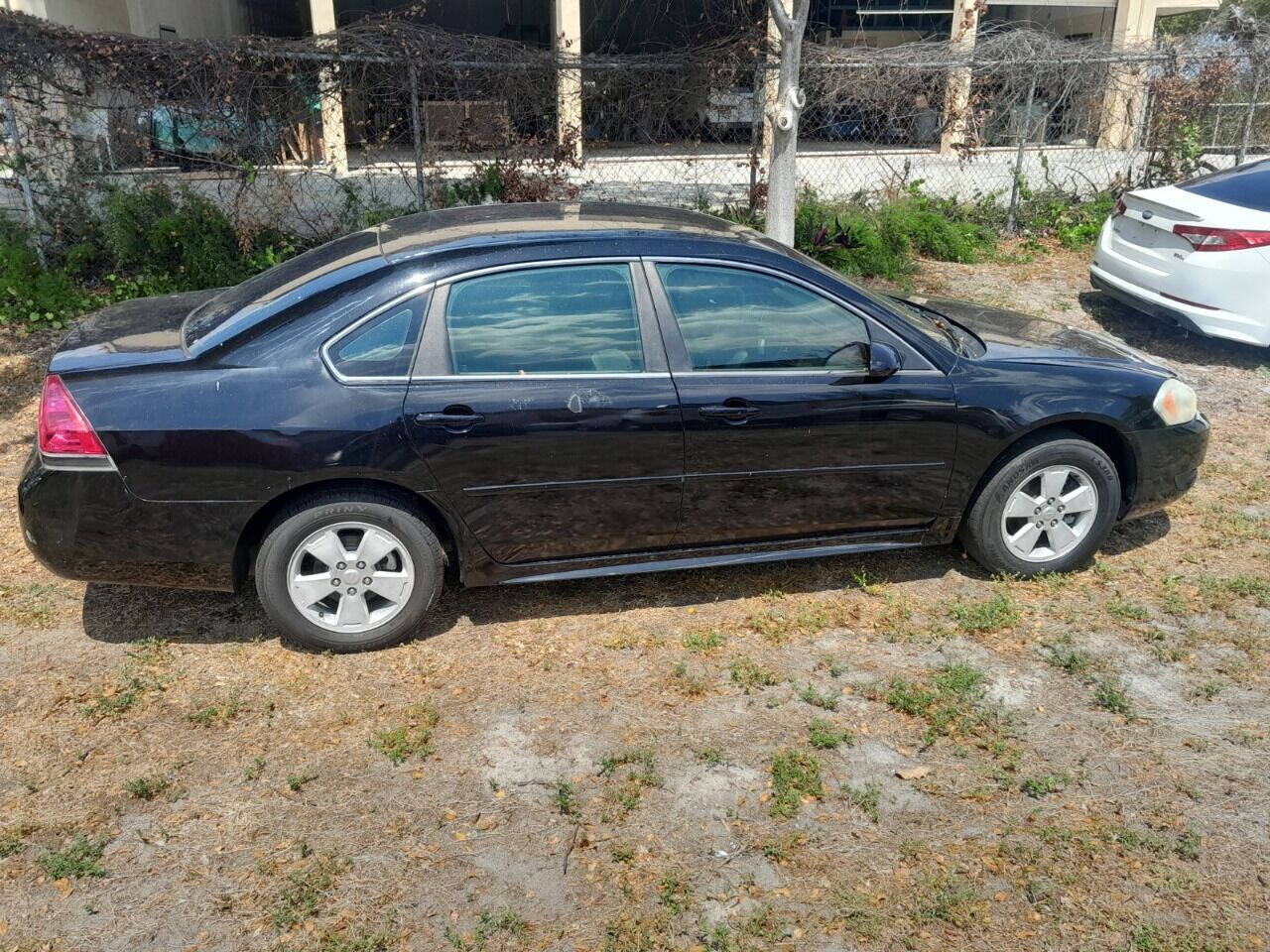 2011 CHEVROLET Impala Sedan - $3,450