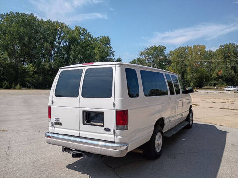 2003 Ford E-Series E-350 SD XLT