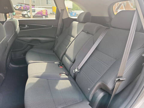 2018 Kia Sorento LX