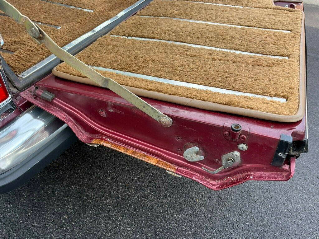 1981 Jeep Wagoneer 28