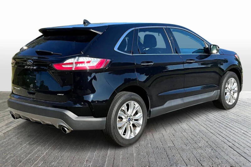 2021 Ford Edge Titanium