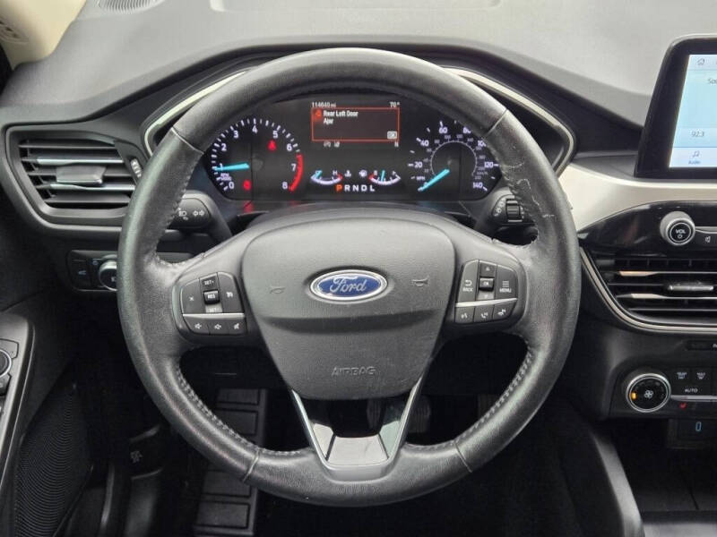 2020 Ford Escape SEL