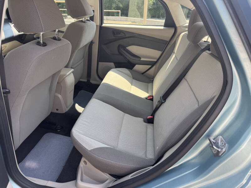 2012 Ford Focus SE