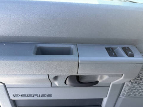 2014 Ford E-Series E-150