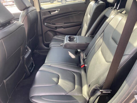 2021 Ford Edge Titanium