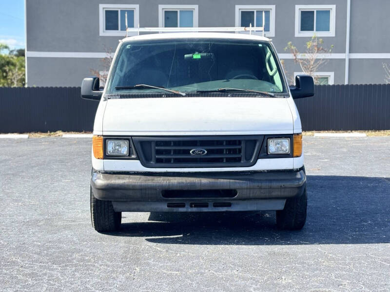 2004 Ford E-Series E-150