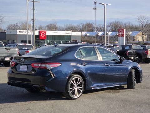 2019 Toyota Camry SE