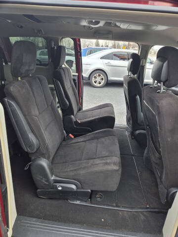 2011 Dodge Grand Caravan Crew