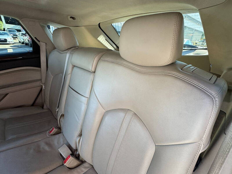 2011 Cadillac SRX Luxury Collection