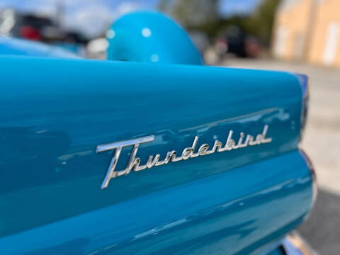 1956 Ford Thunderbird