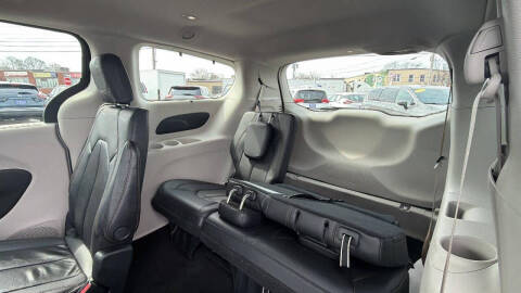 2018 Chrysler Pacifica Touring L