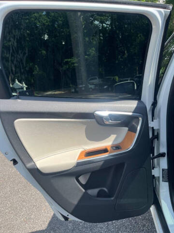 2015 Volvo XC60 T6 Drive-E Platinum