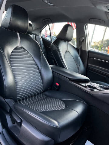 2021 Toyota Camry SE