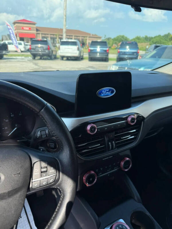 2020 Ford Escape SEL