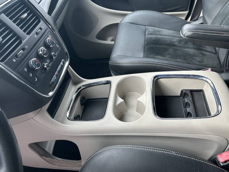 2017 Dodge Grand Caravan SXT