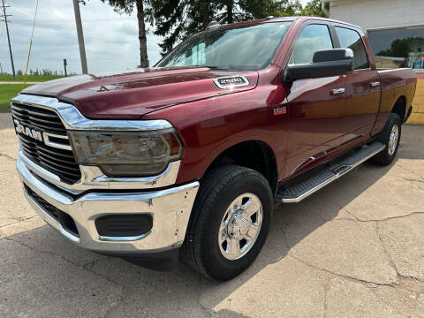 2019 RAM 2500 for sale at SUNSET CURVE AUTO PARTS INC in Weyauwega WI
