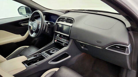 2019 Jaguar F-PACE S