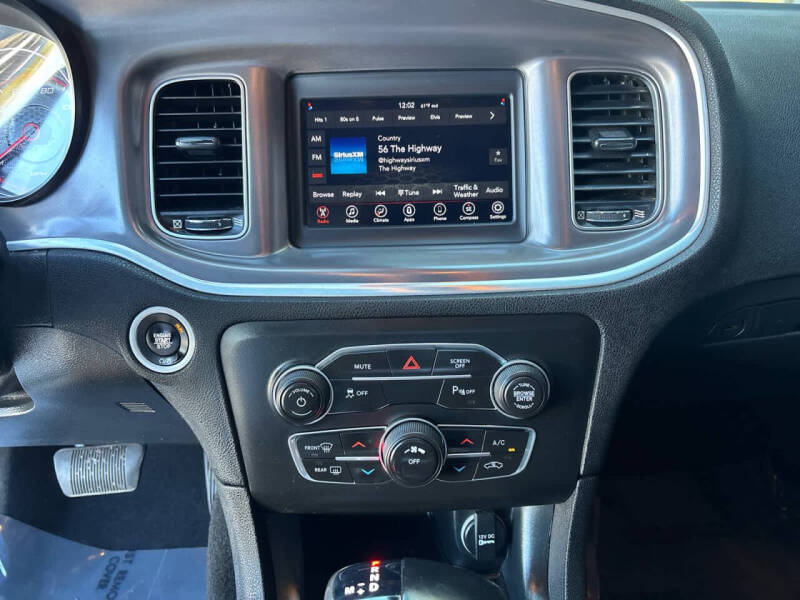 2019 Dodge Charger SXT