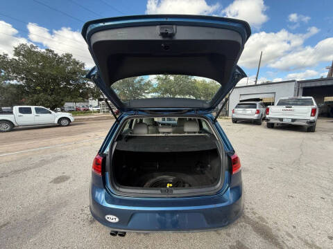 2017 Volkswagen Golf TSI Wolfsburg Edition