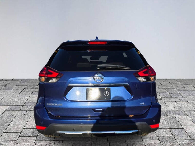 2020 Nissan Rogue SL