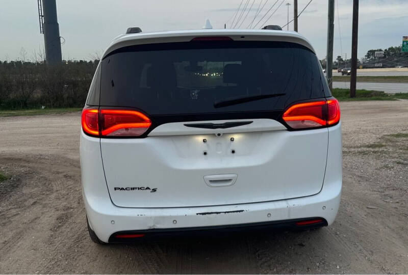 2020 Chrysler Pacifica Touring L Plus
