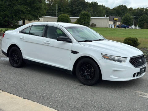 2014 Ford Taurus for sale at ECONO AUTO INC in Spotsylvania VA