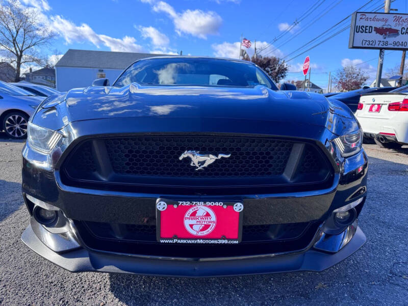 2015 Ford Mustang GT Premium photo 2