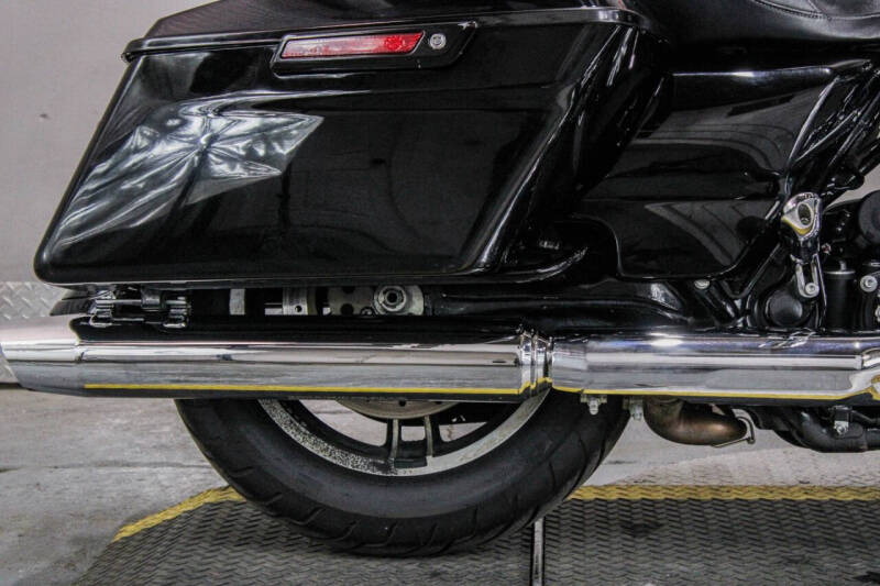 2017 Harley-Davidson Road Glide Special