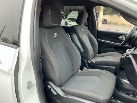 2020 Chrysler Pacifica Hybrid Touring