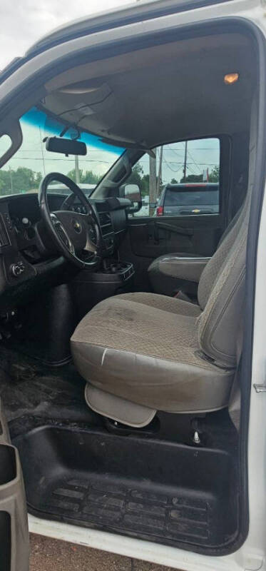 2019 Chevrolet Express 2500